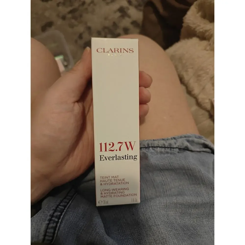 Clarins NIB Everlasting Foundation in 112.7W Macchiato Transfer proof 24 HR
